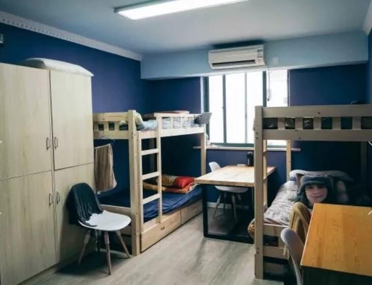 上海燎原双语学校寝室环境.jpg