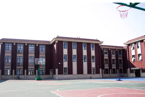 天津格瑞思国际学校篮球场